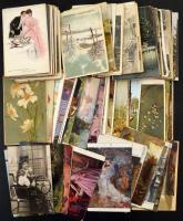 Kb. 200 db RÉGI motívum képeslap: üdvözlőlapok, ünnepek, művészet, zsáner, stb. / Cca. 200 pre-1945 motive postcards: greeting cards, holidays, art, etc.