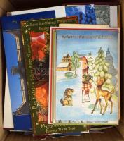 Kb. 800 db MODERN üdvözlőlap vegyes témában, egy dobozban / Cca. 800 MODERN greeting cards in mixed ...