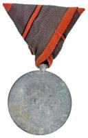 1918. "Sebesültek Érme" Zn kitüntetés egy sebesülés után járó mellszalaggal. Szign.: R. Placht T:VF oxidáció Hungary 1918. "Wound Medal" Zn decoration with 1st time wound ribbon. Sign.: R. Placht C:VF oxidation NMK 328.