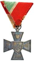 1940. "Nemzetvédelmi Kereszt" ezüstözött bronz kitüntetés eredeti, szennyezett mellszalago...