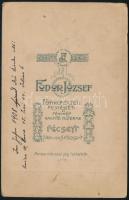 1908 Gyerekek csoportképe, kabinetfotó Fodor József pécsi műterméből, szecessziós díszítéssel, a hát...