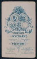 cca 1890 Elegáns fiatal lány portréja, vizitkártya Löger Gusztáv nyitrai (Nitra, Neutra) műterméből,...