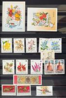 Magyar összeállítás 1992-1998 A4-es berakóban, benne kisívek is! + néhány külföldi bélyeg elszórtan