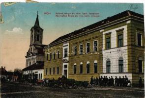 1918 India, Indija; Német iskola és római katolikus templom, piac. Vasúti levelezőlapárusítás 9073. / Njemacka skola sa rim. kath. crkvom / German school and Catholic church, market (vágott / cut)