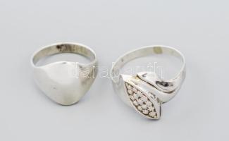 Ezüst(Ag) gyűrű, 2 db, jelzett, méret: 55, 66, nettó: 5,3 g