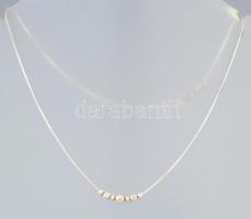 Ezüst(Ag) golyódíszes kígyó nyaklánc, jelzett, h: 45 cm, nettó: 4 g