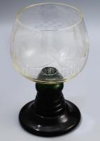 Talpas kristály szőlőmosó edény, talpa zölden színezett, felülete szőlőmintával csiszolt, jelzés nélkül, m: 22 cm