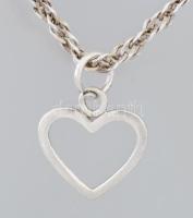 Ezüst(Ag) csavart, fonott nyaklánc szív medállal, jelzett, h: 40 cm; 1,8×1,5 cm, nettó: 5,3 g