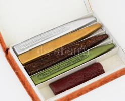 5 darab pecsétviasz rúd, dobozban.