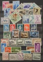 Magyar és külföldi bélyegek sok régivel, sok postatisztával + néhány FDC és emléklap, 3 A/4-es berak...