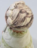 Kiss Roóz Ilona (1920-2010): Lány virággal. Jelzett, hibátlan, m: 12 cm