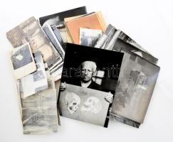 Miklós István (1898-?) autodidakta békési festőművész fotói, fotók a műveiről, családi fotók, klf méretben