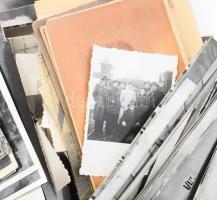 Miklós István (1898-?) autodidakta békési festőművész fotói, fotók a műveiről, családi fotók, klf mé...