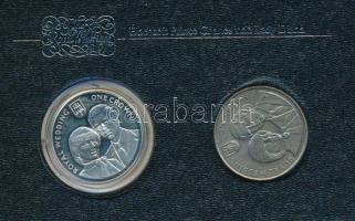 Gibraltár 1981. 1C (2xklf) Ag + Cu-Ni "Királyi esküvő" érmepár műanyag tokban, német nyelvű ismertetővel T:AU, patina, Ag: PP kapszulában Gibraltar 1981. 1 Crown (2xdiff) Ag + Cu-Ni "Royal Wedding" coin pair in plastic and foil case, with German description C:AU, patina, Ag: PP in capsule Krause KM#14, KM#14a