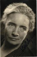 Kéthly Anna, országgyűlési képviselő, saját autográf aláírásával. photo (non PC)