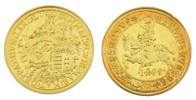 DN "Magyar aranypénzek utánveretben - I. Lipót 10 dukát" aranyozott Ag emlékérem kapszulában, tanúsítvánnyal (5,5g/0.333/25mm) + DN "Magyar aranypénzek utánveretben - II. Ulászló guldiner" aranyozott Ag emlékérem kapszulában, tanúsítvánnyal (5,5g/0.333/25mm) T:PP