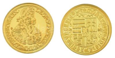 DN "Magyar aranypénzek utánveretben - I. Lipót 10 dukát" aranyozott Ag emlékérem kapszuláb...