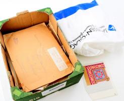 Ledács Kiss Aladár (Ismerjük meg a keleti szőnyegeket c. könyv szerzője) fotó- és irathagyatéka, főként szőnyeg témában, egy nagyobb doboznyi, tartalmas, átnézendő anyag