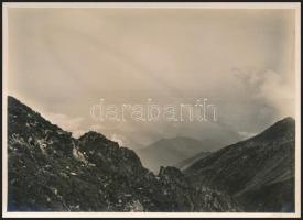 cca 1910 Fogarasi-havasok, Erdélyi Mór felvétele, hátulján feliratozva, 11,5×16 cm / cca 1910 The Masivul Făgărasului, photograph taken by Mór Erdélyi, vintage photo, with notes on its back, 11,5×16 cm