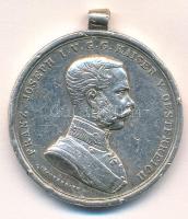 1914. "Ferenc József II. osztályú Ezüst Vitézségi Érem" jelzetlen Ag kitüntetés mellszalag nélkül. Szign.: Tautenhayn T:VF több ph. Hungary 1914. "Silver Gallantry Medal, IInd Class" Ag decoration without hallmark and without ribbon. Sign.: Tautenhayn C:VF multiple edge errors NMK 133.