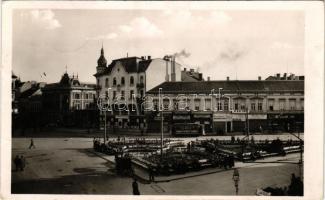 1941 Nagyvárad, Oradea; Bémer tér, villamos, Vajda Sándor Dreher Haggenmacher söröző és étterem, Hollós Pál, Friedmann Hermann üzlete, Pesti Magyar Kereskedelmi Bank / square, tram, beer hall and restaurant, shops, bank (fl)