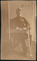 1919 Katona karddal és kitüntetésekkel, fotó, 14×8,5 cm