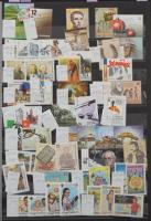 Szép színes tartalmas vegyes külföldi modern anyag 32 lapos A4 berakóban sok tengerentúlival, benne ...