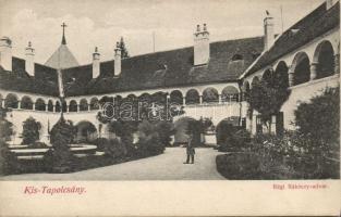 Kistapolcsány old Rákóczi yard So.Stpl