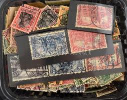 Deutches Reich 1-2 ezer Germánia bélyeg + Allegóriák 3 sorból, kis dobozban