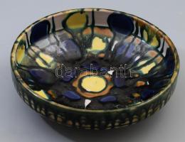 Szombathy Zsuzsa: Retró kerámia tál, jelzett, kis kopással, d: 18,5 cm