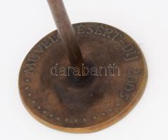 Művelődésért-díj 2005. Bronz, m: 20,5 cm