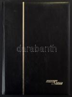 A4-es berakó 32 vékony fehér lappal, fekete borítóval, újszerű állapotban