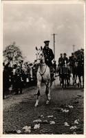 1938 Kassa, Kosice; Vitéz nagybányai Horthy Miklós kormányzó bevonul a felszabadított Felvidékre / entry of the Hungarian troops, Horthy on white horse + "1938 Kassa visszatért" So. Stpl