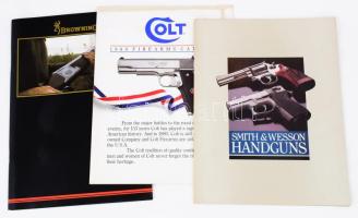 3 darab fegyver katalógus, Browning 1988, Colt 1989, Smith &amp; Wesson cca 1990.