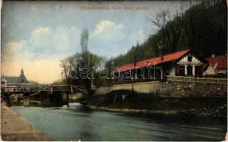 Besztercebánya, Banská Bystrica; Szent János (Szentjános) vasútállomás a Garam partján, híd. Heller Flórián kiadása / Bahnhof / Hron riverside with bridge and railway station Banská Bystrica mesto (kopott sarkak / worn corners)