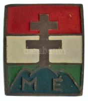 1930. "M.É. (Magyar Élet Pártja)" festett bronz gomblyukjelvény hátoldalán "Ludvig BP" gyártói jelzéssel (19x17mm) T:AU / Hungary ~1930. "M.É. (Hungarian Life Party)" painted bronze buttonhole badge with "Ludvig BP" makers mark on the back (19x17mm) C:AU