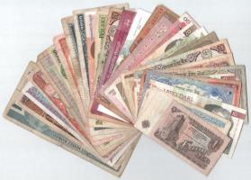 Vegyes 29db-os külföldi bankjegy tétel T:XF-F közte szép, erős papír, szakadt, folt, pici anyaghiány 29pcs of mixed foreign banknote lot C:XF-F with fine paper, spotts, tears, small material error