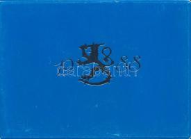 Finnország 1988. 5p - 5M (6xklf) forgalmi sor + verdei emlékzseton, műanyag tokban, leírással T:UNC Finland 1988. 5 Penniä - 5 Markkaa (6xdiff) coin set + commemorative mint token, in plastic case, with description C:UNC