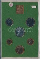 Nagy-Britannia 1975. 1/2p-50p (6xklf) forgalmi sor lezárt dísztokban T:UNC Great Britain 1975. 1/2 Penny - 50 Pence (6xdiff) coin set in sealed case C:UNC