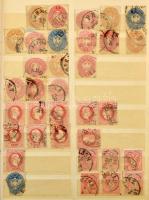 Ausztria néhány száz klasszikus és kevesebb modernebb bélyeg közepes berakóban (hátsó borító nélkül)