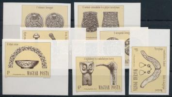 1984 Honfoglaló magyarok művészete vágott sor, közte sok ívszéli