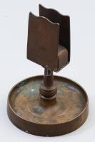 1917 Töltényhüvelyből készült gyufatartó, rajta monogrammal és ágyú díszítéssel, m: 12 cm