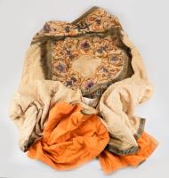 Miseruha, cca 20. sz. közepe, sérüléssel.