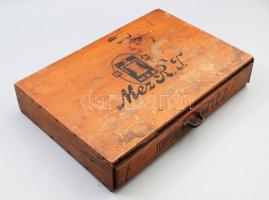 Torpedo méz antik fa doboz, fiókjában varrás tételekkel, 26x40 cm