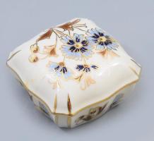 Zsolnay búzavirág mintás bonbonier. Jelzett, hibátlan, 7,5x7,5 cm