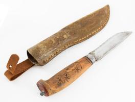 Régi skandináv tőr vagy katonai tőr, jelzett, bőr tokban, fa markolattal, h: 22 cm