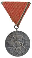 1959. "Tanácsköztársasági Emlékérem" ezüstözött bronz kitüntetés, eredeti mellszalagon T:XF, kopott mellszalag NMK 702.