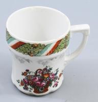 cca 1900, Magyar trikolorral áttekert tölgyfalombbal díszített emlékpohár, jelzett, lepattanással, m: 9,5 cm