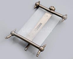 Art deco támasztható fényképtartó, kopással, m: 13 cm