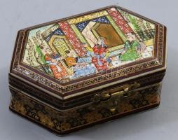 Khatam technikával és kézzel festett jelenettel díszített csont díszdoboz, 7x12 cm